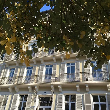 Aparthotel Acacias